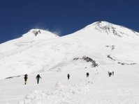 Elbrus, gra, hotel, nowo, schronisko, alpinici, turyci, Rosja, lodowiec, nieg, konstrukcja, baza