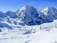 EuropeMountains.com, eTrvel, oferta narciarska, zakwaterowanie w hotelach, alpy,