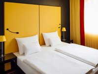 Vienna International Hotels & Resorts,  Vienna House, hotelarstwo, zmiana nazwy, pozycjonowanie,