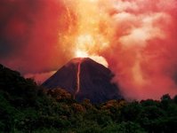 indonezja, jawa, erupcja wulkanu, utrudnienia w ruchu lotniczym,