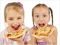 pizza, festiwal pizzy, Pizza Hut, restauracja, lokal, promocja, konsumpcja, menu, dla niezdecydowanych, bez ogranicze, cena, wielka dolewka, kelner, kawaek pizzy, napj, wybrany napj, wydarzenie, event, dla fanw pizzy, fan pizzy
