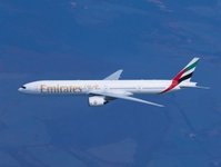 Emirates, Boeing 777-300, Hubert Frach, Wiceprezes ds. Handlowych na region Zachodni, Delhi, Colombo, Kuala Lumpur, Airbus A330-200,