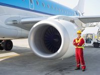 Boeing 787 Dreamliner,, Polskie Linie Lotnicze LOT, Sebastian Mikosz, zmodyfikowany system akumulatorów, Federalny Urząd Lotnictwa, Etiopia, połączenia transatlantyckie, negocjacje, odszkodowanie, strata spółki, uziemienie Dreamlinerów