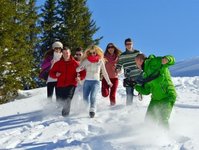 polska organizacja turystyczna, zima, wyjazd, ferie, narty