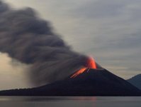 wulkan, erupcja, Włochy, Stromboli, turyści